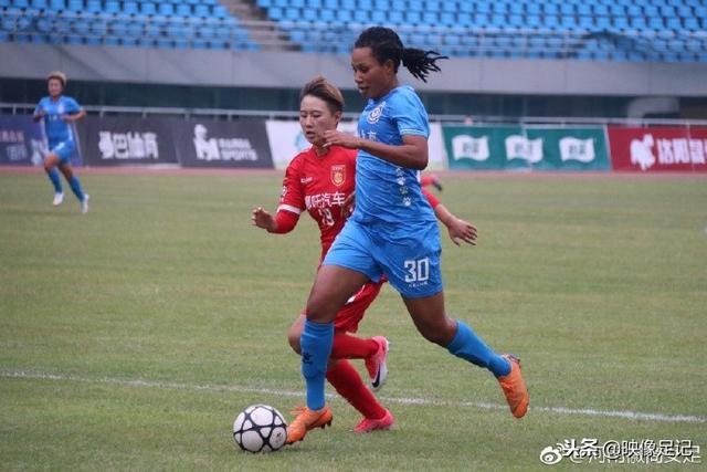 法国裁判部门承认里尔球员受伤事件的判罚失误